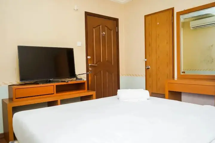 Fully Furnished 2BR Apartment at Great Western Resort — фото 4