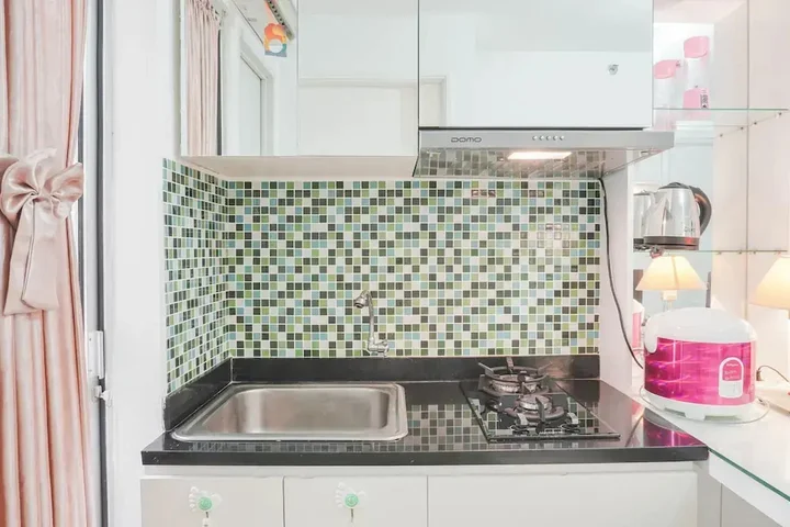 Джакарта: Elegant 2BR at Bassura City Apartment