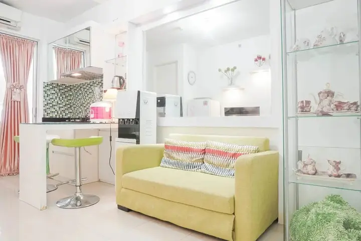 Джакарта: Elegant 2BR at Bassura City Apartment