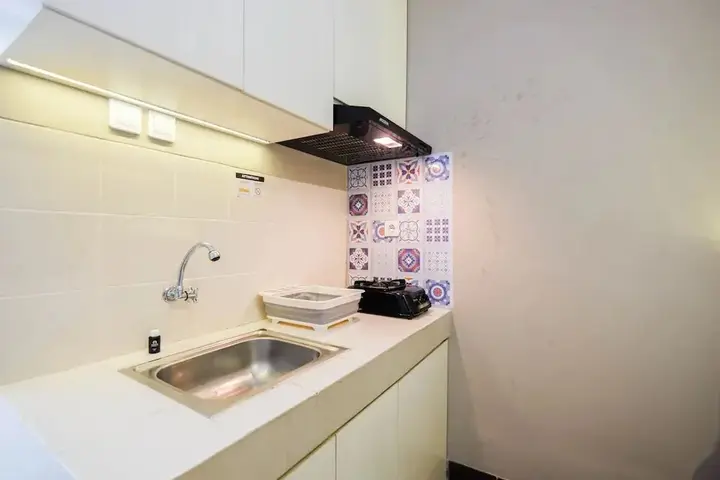 Депок: Cozy Living Studio Room At Cinere Resort Apartment