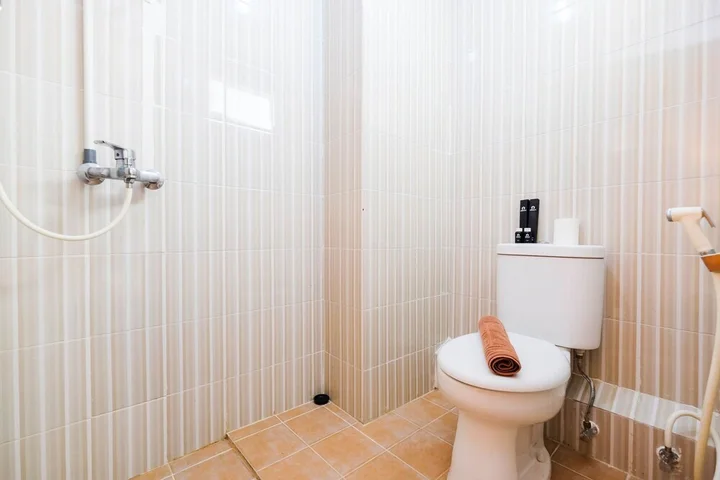 Депок: Simple And Homey Studio Room At Cinere Resort Apartment