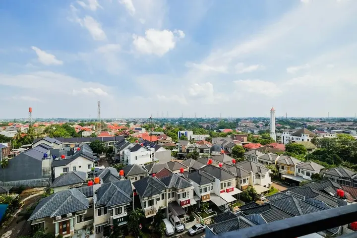 Депок: Simple And Homey Studio Room At Cinere Resort Apartment