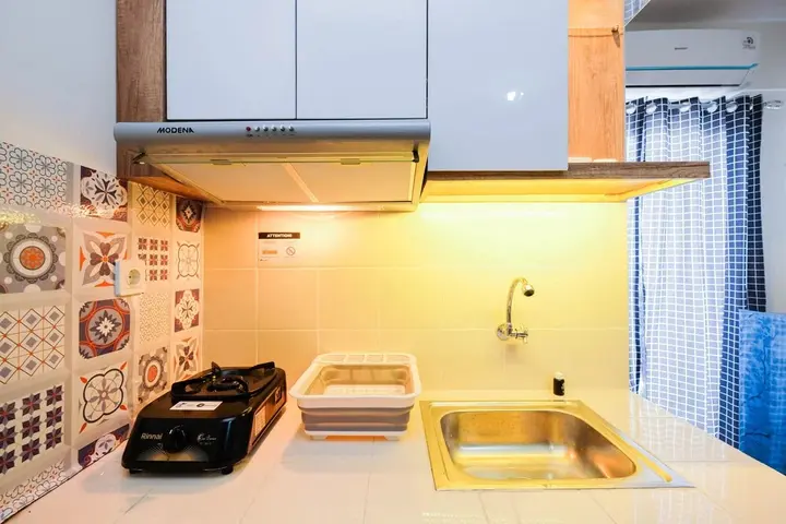 Депок: Simple And Homey Studio Room At Cinere Resort Apartment