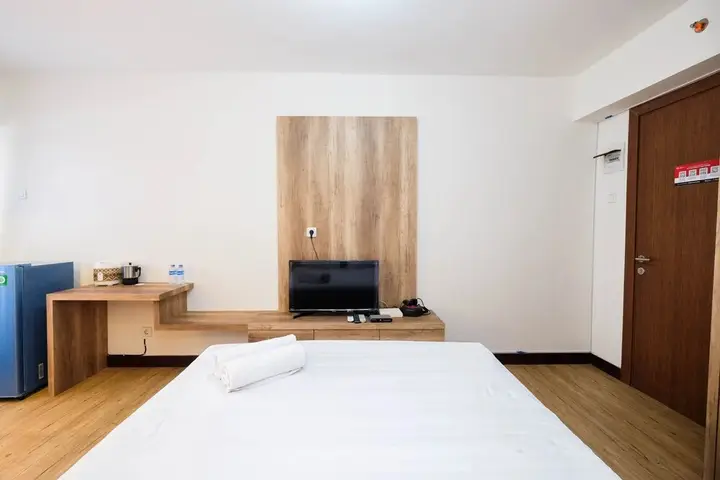 Simple And Homey Studio Room At Cinere Resort Apartment — фото 3