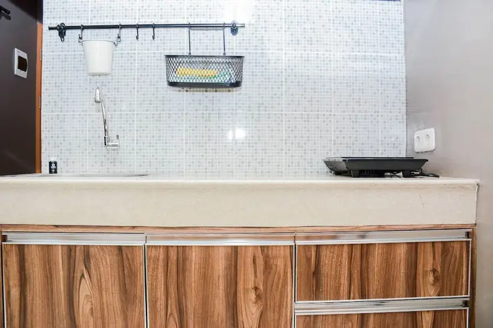 Депок: Comfort Studio At Evenciio Margonda Apartment