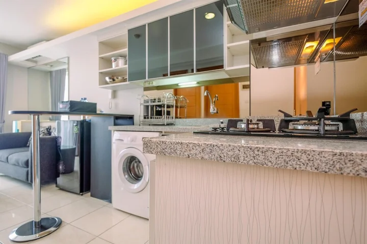 Депок: Fancy And Nice 2Br At Cinere Bellevue Apartment