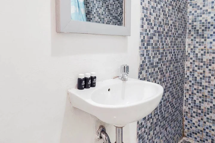 Тангеранг: Homey Studio Apartment At Aeropolis Residence Near Soetta