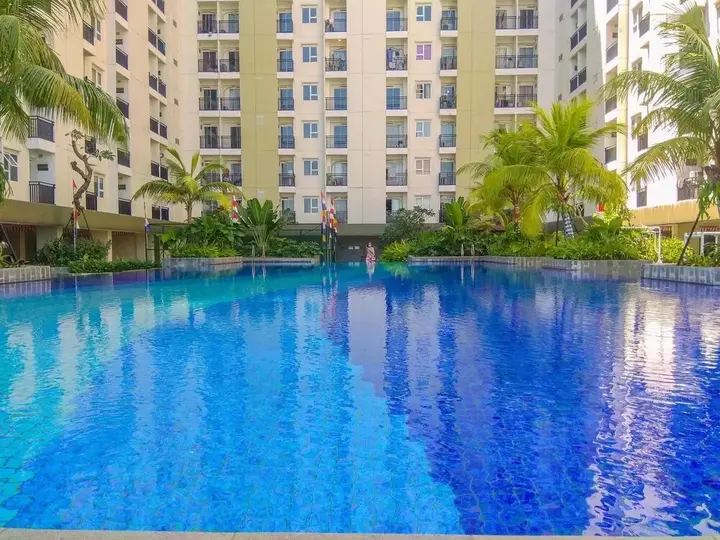 Депок: Relax And Homey Studio Room At Cinere Resort Apartment