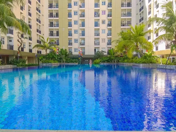 Депок: Relax And Homey Studio Room At Cinere Resort Apartment