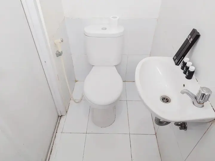 Тангеранг: Compact Minimalist Studio Apartment At Aeropolis Residence