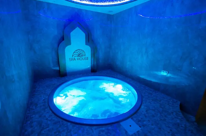 Ессентуки: Апартаменты Двухкомнатные с Бассейном Spa House