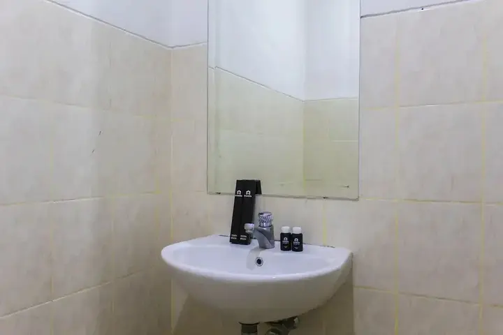 Депок: Comfy 2Br Apartment At Park View Condominium