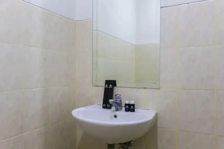 Депок: Comfy 2Br Apartment At Park View Condominium