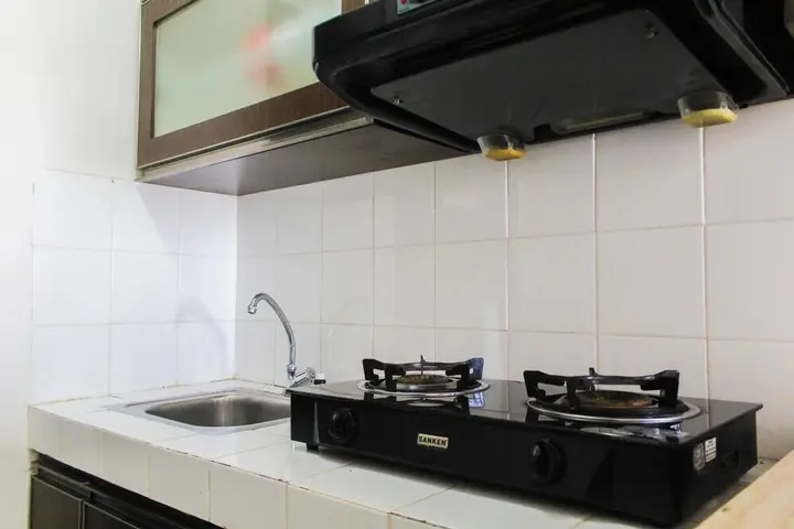 Депок: Comfy 2Br Apartment At Park View Condominium