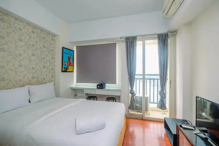 Comfortable Studio Apartment At Margonda Residence 3 — фото 5