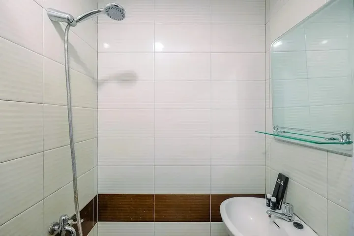 Депок: Comfortable Studio Apartment At Margonda Residence 3