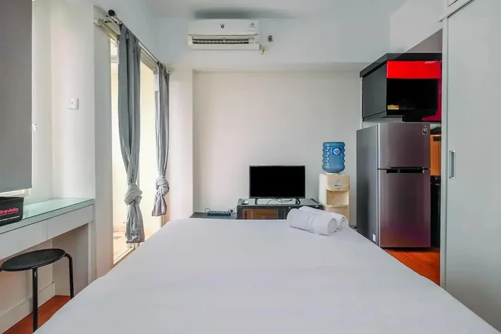 Депок: Comfortable Studio Apartment At Margonda Residence 3