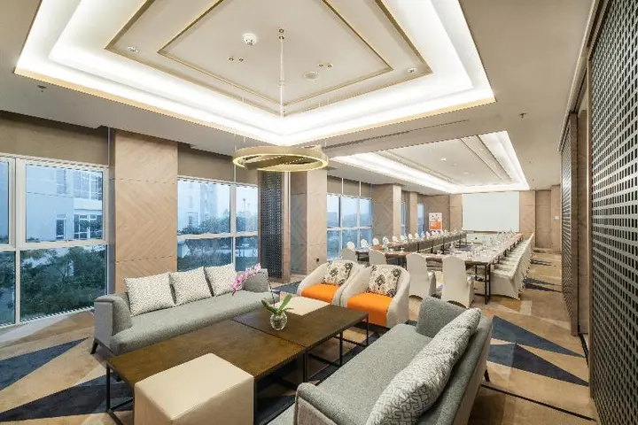Джакарта: Harris Suite Puri Mansion