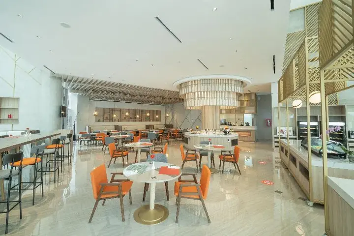 Джакарта: Harris Suite Puri Mansion