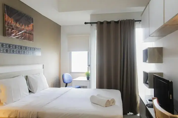 Bright Studio Apartment at Springwood Residence — фото 1