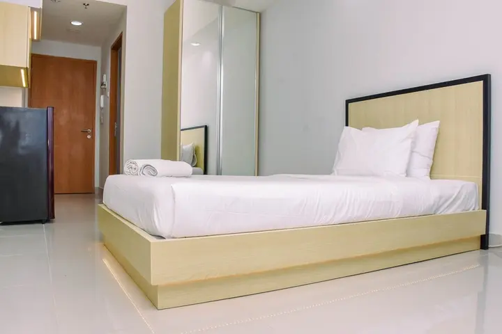 Депок: Cozy Studio with Single Bed at Evenciio Margonda Apartment