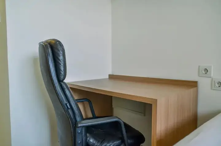 Fully Furnished with Modern Design Studio Sky House BSD Apartment — фото 3