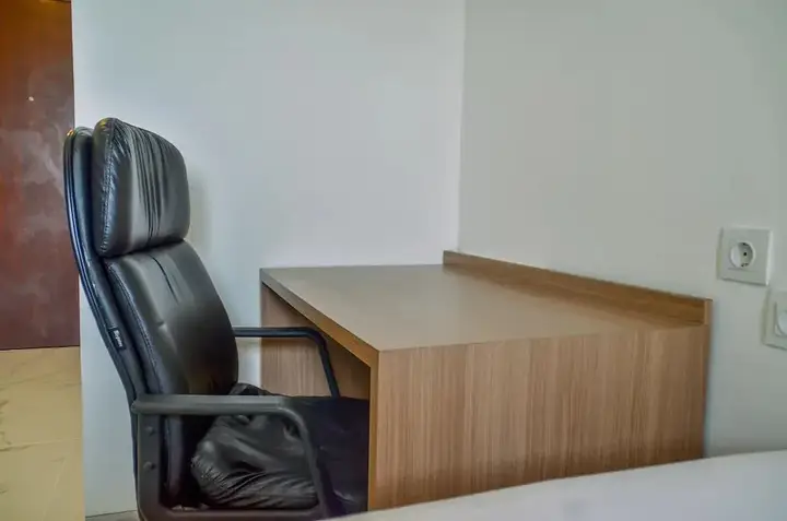 Fully Furnished with Modern Design Studio Sky House BSD Apartment — фото 5