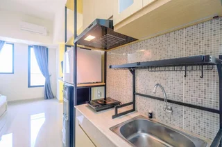 Депок: Cozy Living Studio Room at Evenciio Margonda Apartment