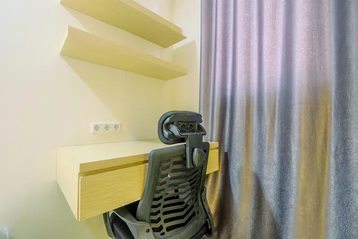 Депок: Cozy Living Studio Room at Evenciio Margonda Apartment