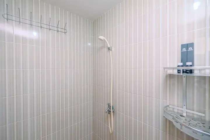 Депок: Comfortable and Tidy Studio at Cinere Resort Apartment