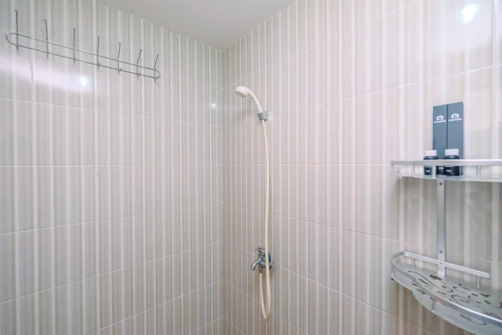 Депок: Comfortable and Tidy Studio at Cinere Resort Apartment