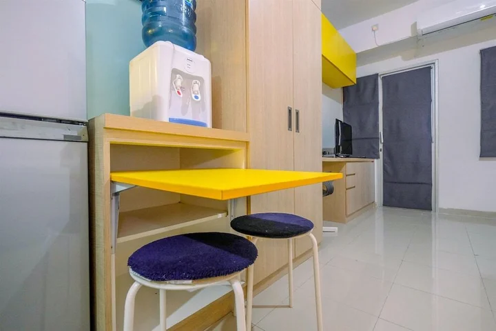 Депок: Warm and Cozy Studio Park View Condominium Apartment
