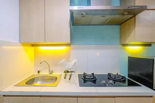 Депок: Warm and Cozy Studio Park View Condominium Apartment