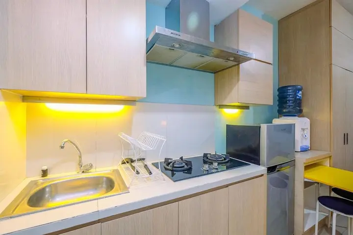 Депок: Warm and Cozy Studio Park View Condominium Apartment