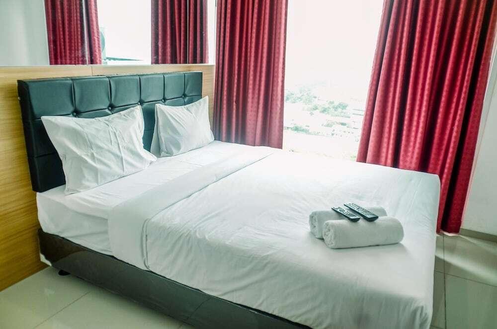 Nice And Enjoy Studio At Tree Park City Cikokol Apartment — фото 3