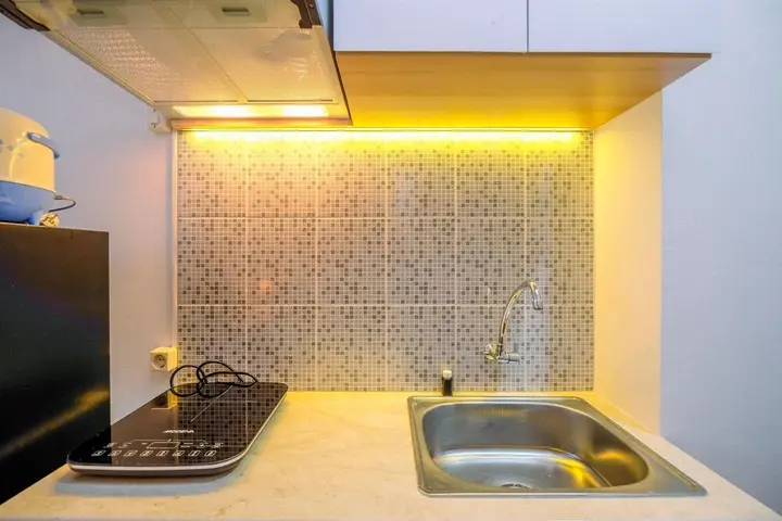 Депок: Cozy Living Studio At Evenciio Apartment Margonda Near Ui