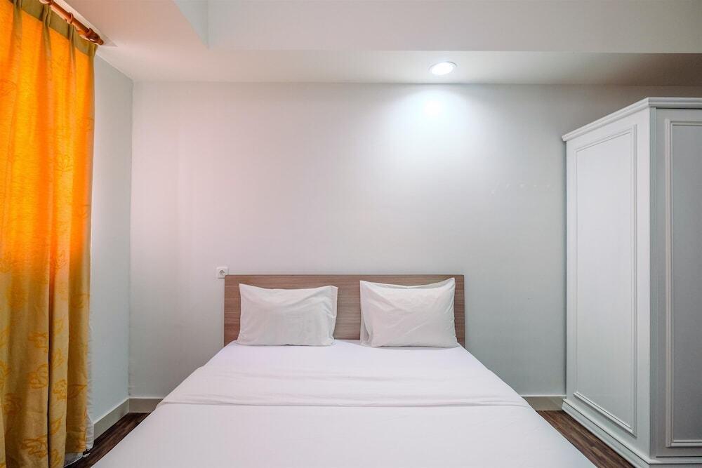 Nice And Comfort Studio At Evenciio Apartment — фото 3