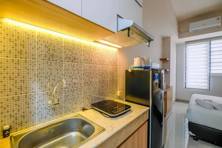 Депок: Elegant Studio At Evenciio Apartment Margonda