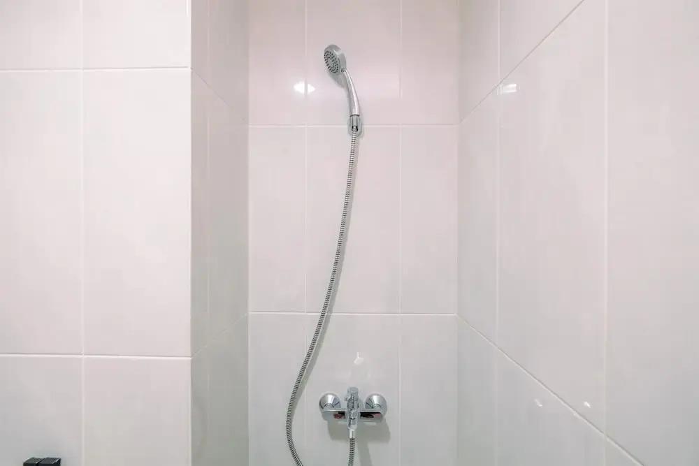 Депок: Elegant Studio At Evenciio Apartment Margonda