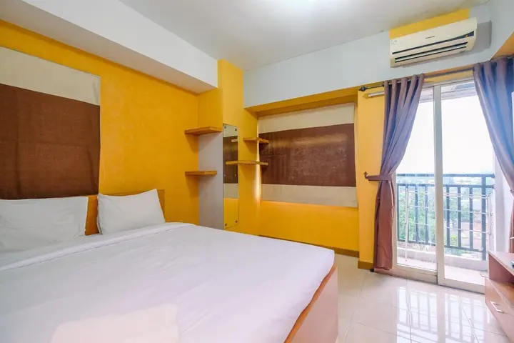 Депок: Comfy And Tidy Studio Apartment Margonda Residence 3 Near Campus Area