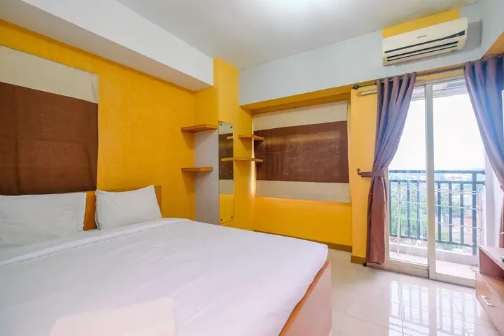 Comfy And Tidy Studio Apartment Margonda Residence 3 Near Campus Area — фото 5