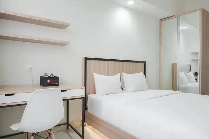 Nice And Cozy Studio At Evenciio Margonda Apartment — фото 6
