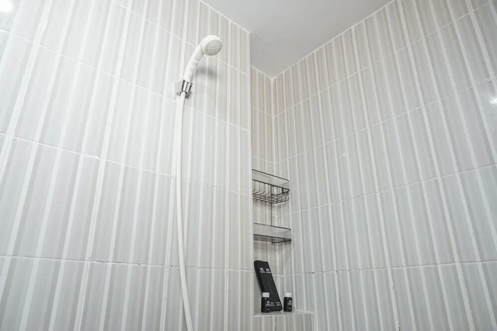 Депок: Enjoy Living Studio Room At Cinere Resort Apartment