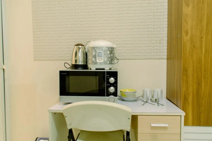 Тангеранг: Comfy Studio Apartment At Aeropolis Residence Near Soetta