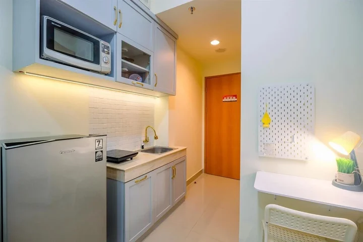 Депок: Warm And Cozy Studio Evenciio Apartment Margonda Near Ui
