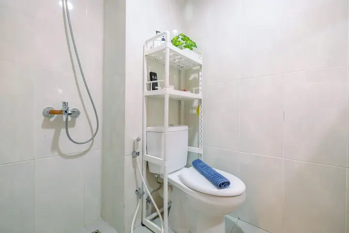 Депок: Warm And Cozy Studio Evenciio Apartment Margonda Near Ui