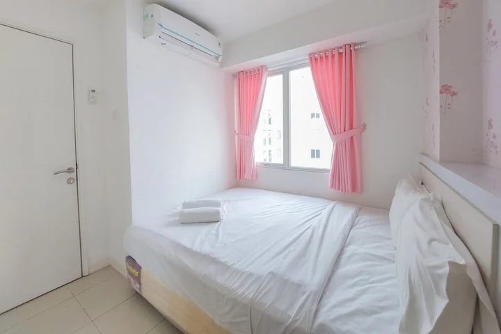 Джакарта: Comfort 2Br Apartment At Bassura City