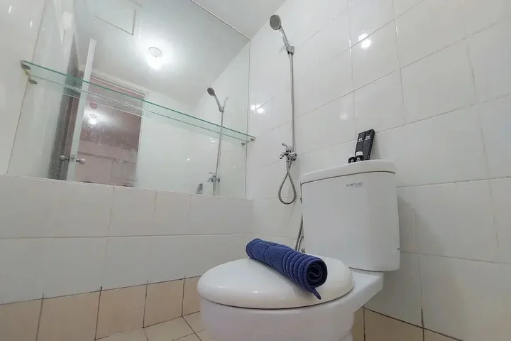 Джакарта: Comfort 2Br Apartment At Bassura City