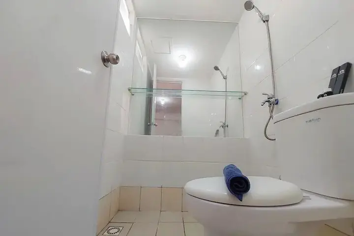 Джакарта: Comfort 2Br Apartment At Bassura City
