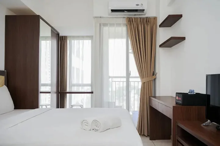 Legok: Comfort And Warm Studio Room Apartment At M-Town Residence